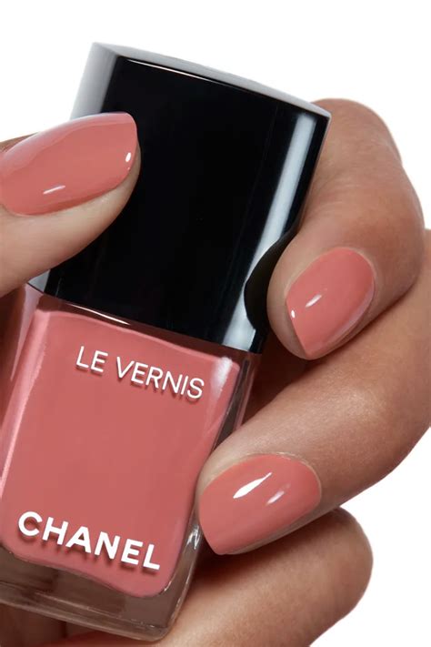 chanel 917 nail|Chanel nail varnish colors.